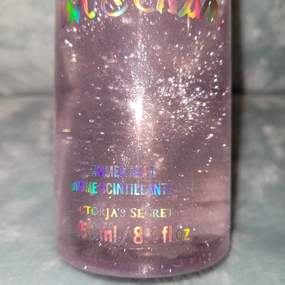 VS PINK Fresh and Clean - Picture 2 of 8